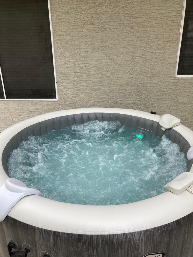 Villa A Beautiful House With Hot Tub, Grill & Games! Las Vegas Exterior foto